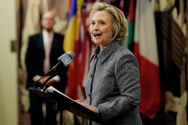 Hillary Rodham Clinton answers questions at a news conference at the United Nations. - Sputnik International