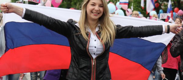 A participants of the May Day demonstration in Simferopol A participants of the May Day demonstration in Simferopol - Sputnik International