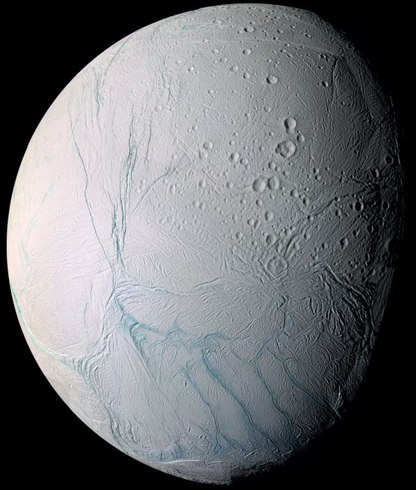 Saturn's moon Enceladus, which may be lined with the same underwater vents that created life on Earth. - Sputnik International