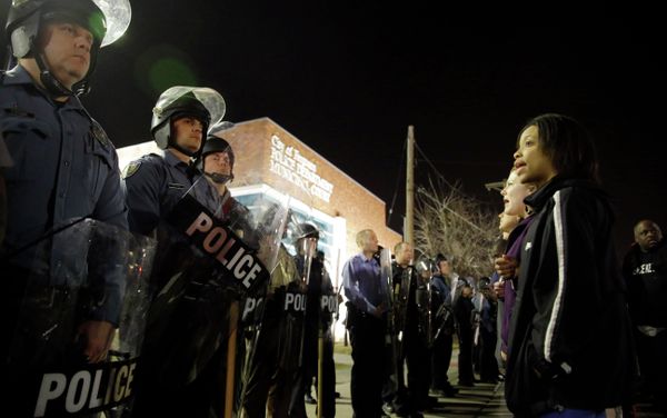Police and protesters square off outside the Ferguson Police Department, Wednesday, March 11, 2015, in Ferguson, Mo Police and protesters square off outside the Ferguson Police Department, Wednesday, March 11, 2015, in Ferguson, Mo - Sputnik International