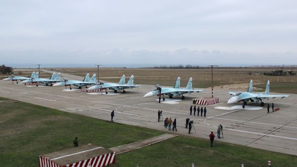 New equipment arrives at Belbek airfield in Crimea - Sputnik International