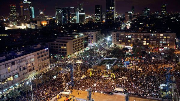 A general view shows a right-wing rally in Tel Aviv's Rabin Square March 15, 2015. - Sputnik International