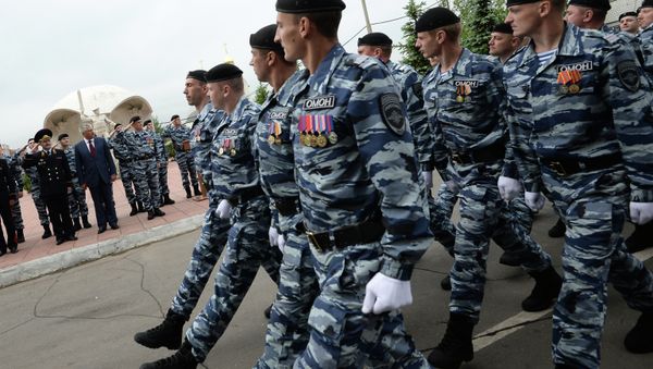 Former Berkut fighters receive Moscow special force IDs - Sputnik International