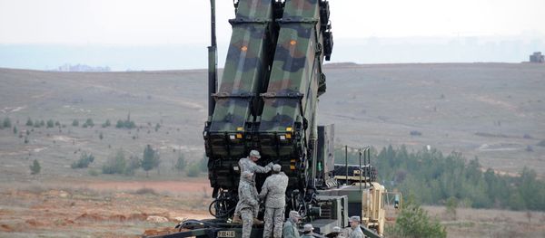 US soldiers work on a Patriot missile system - Sputnik International
