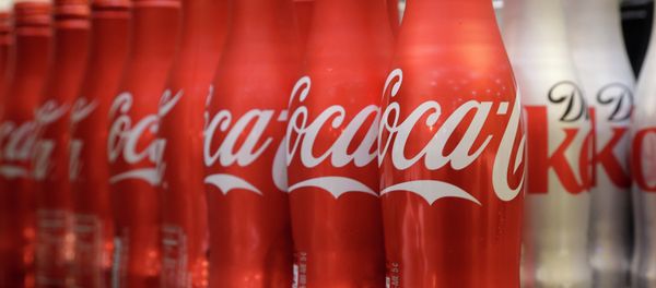Coca-cola, which struggles with declining soda consumption in the US, is working with fitness and nutrition experts who suggest its cola as a healthy treat. Coca-cola, which struggles with declining soda consumption in the US, is working with fitness and nutrition experts who suggest its cola as a healthy treat. - Sputnik International