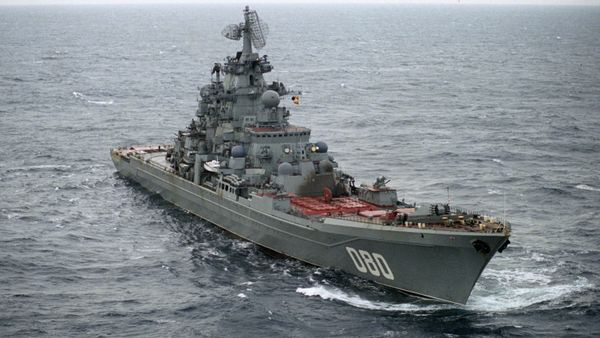 Heavy nuclear missile-bearing cruiser Admiral Nakhimov in the Barents Sea. The Northern Fleet of Russia. - Sputnik International