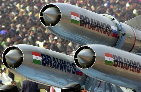 India's supersonic Brahmos cruise missiles - Sputnik International