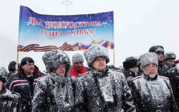 Residents of Petropavlovsk-Kamchatsk at a rally held as part of the Reunification campaign dedicated to the anniversary of Crimea's reunification with Russia Residents of Petropavlovsk-Kamchatsk at a rally held as part of the Reunification campaign dedicated to the anniversary of Crimea's reunification with Russia - Sputnik International