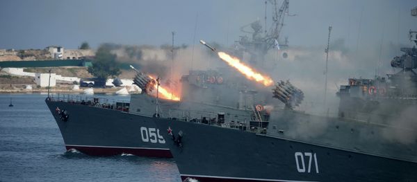 Small ASW ship MPK-49, the Aleksandrovets, and small ASW ship MPK-118, the Suzdalets Small ASW ship MPK-49, the Aleksandrovets, and small ASW ship MPK-118, the Suzdalets - Sputnik International