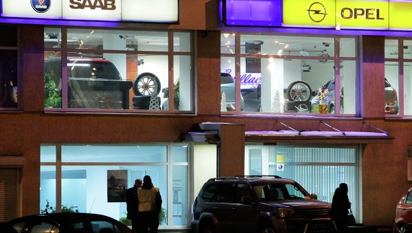 The Saab Logo on the front of a General Motors dealership on Shlyuzovaya Embankment. Saab has filed for bankruptcy The Saab Logo on the front of a General Motors dealership on Shlyuzovaya Embankment. Saab has filed for bankruptcy - Sputnik International