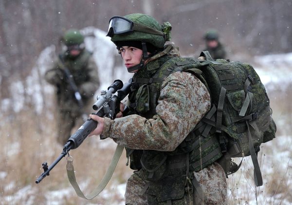 A soldier demonstrates the Ratnik Soldier Combat Equipment Set during a military exercise at Alabino range, Moscow Region. File photo A soldier demonstrates the Ratnik Soldier Combat Equipment Set during a military exercise at Alabino range, Moscow Region. File photo - Sputnik International