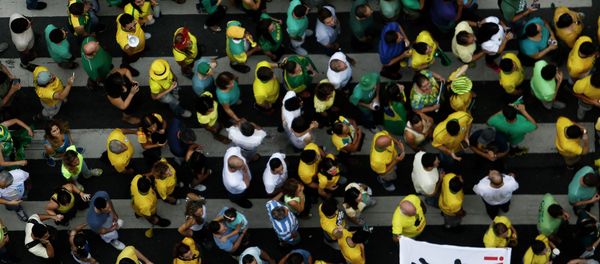 Demonstrators rally to protest against the government of president Dilma Rousseff in Paulista Avenue in Sao Paulo, Brazil on 15 March, 2015 - Sputnik International