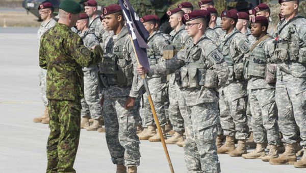 The Pentagon will deploy about 300 United States Army paratroopers to Western Ukraine next month to train six Ukrainian National Guard companies and a headquarters team, the Pentagon announced.. - Sputnik International