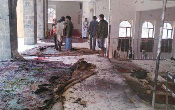 Damage from the attack on a Mosque in Sanaa on March 20, 2015. A Sputnik correspondent took these photos at the scene of the explosion. Damage from the attack on a Mosque in Sanaa on March 20, 2015. A Sputnik correspondent took these photos at the scene of the explosion. - Sputnik International