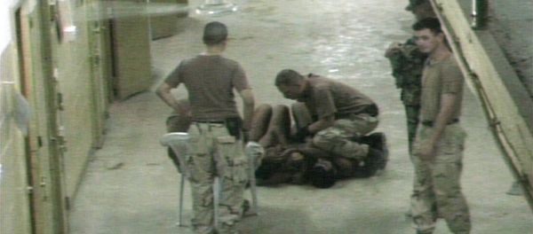 The United States government must release more photos that document abuses of detainees while in US custody at the Abu Ghraib prison in Iraq as well as other sites, according to the ruling of a federal court on Friday. The United States government must release more photos that document abuses of detainees while in US custody at the Abu Ghraib prison in Iraq as well as other sites, according to the ruling of a federal court on Friday. - Sputnik International