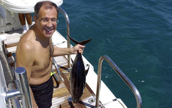 Sergei Lavrov, Russia's Foreign Minister, fishing in Cyprus Sergei Lavrov, Russia's Foreign Minister, fishing in Cyprus - Sputnik International
