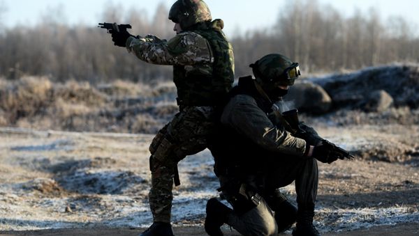 Special Rapid Response Unit personnel practice before going on a mission in Dagestan - Sputnik International