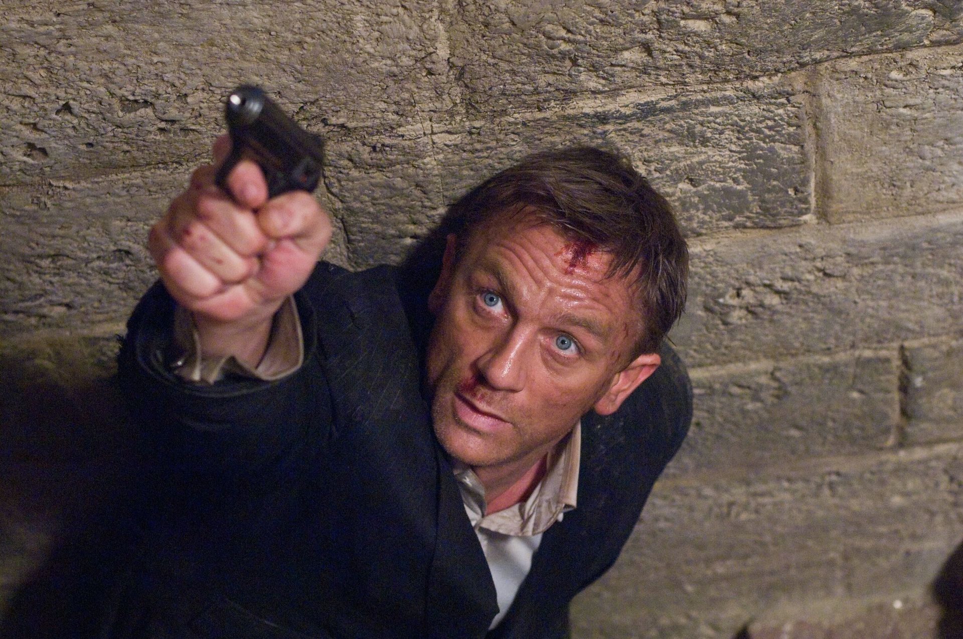 Daniel Craig stars as James Bond 007 in pursuit of an Mi6 traitor in a scene from Quantum of Solace Daniel Craig stars as James Bond 007 in pursuit of an Mi6 traitor in a scene from Quantum of Solace - Sputnik International, 1920, 14.10.2021