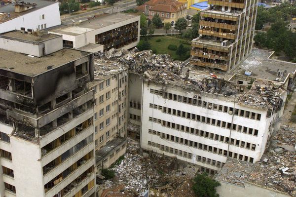 An aerial view taken 15 June 1999 of the Pristina central post office which was destoyed by NATO bombing. An aerial view taken 15 June 1999 of the Pristina central post office which was destoyed by NATO bombing. - Sputnik International