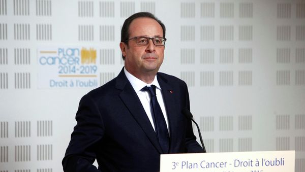 France's President Francois Hollande delivers a speech during a visit at the Ligue Contre le Cancer (League Against Cancer) centre in Paris, March 24, 2015. France's President Francois Hollande delivers a speech during a visit at the Ligue Contre le Cancer (League Against Cancer) centre in Paris, March 24, 2015. - Sputnik International