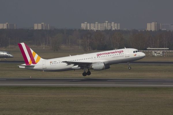 Deadly Germanwings A320 Сrash in French Alps Deadly Germanwings A320 Сrash in French Alps - Sputnik International