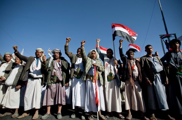 Houthi Shia Yemenis chant slogans during a rally to show support for their comrades in Sanaa, Yemen. Houthi Shia Yemenis chant slogans during a rally to show support for their comrades in Sanaa, Yemen. - Sputnik International