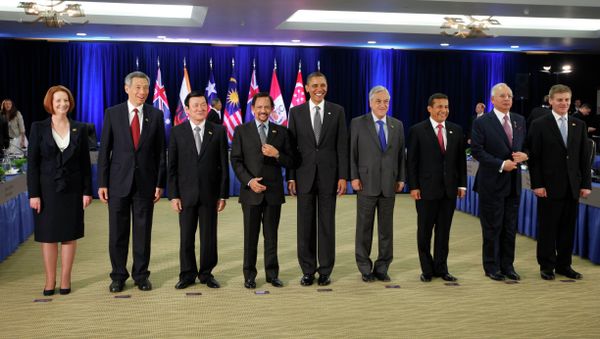 President Barack Obama meets with Trans-Pacific Partnership leaders during the APEC summit in Honolulu, Hawaii, Saturday, Nov. 12, 2011 President Barack Obama meets with Trans-Pacific Partnership leaders during the APEC summit in Honolulu, Hawaii, Saturday, Nov. 12, 2011 - Sputnik International