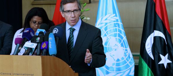 Bernardino Leon gestures as he addresses reporters after the latest round of talks between rival Libyan governments in Skhirat, Morocco, on Thursday March 26, 2015 - Sputnik International