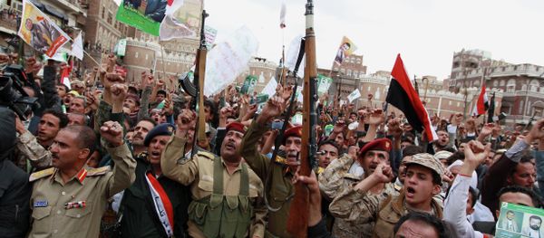 Shiite rebels, known as Houthis, gather to protest against Saudi-led airstrikes, during a rally in Sanaa, Yemen - Sputnik International