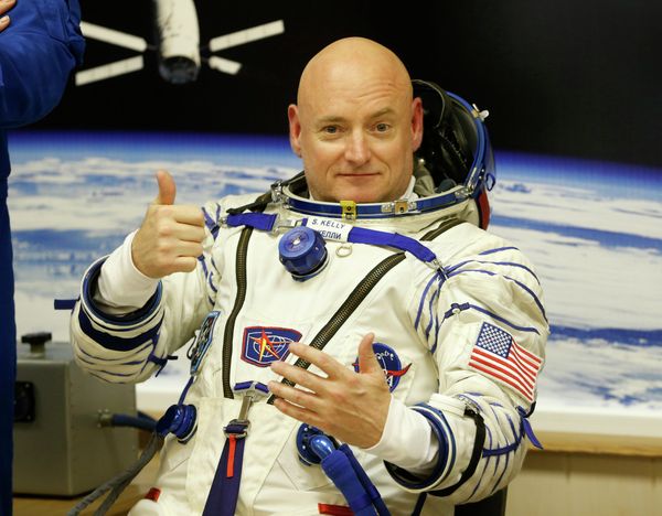 Soyuz Spacecraft Lifts Off With Historic ISS Expedition Aboard - Sputnik International