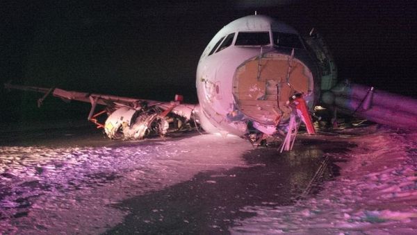 The plane in Halifax - Sputnik International