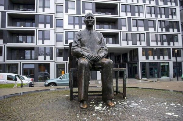 Bertolt Brecht monument - Sputnik International