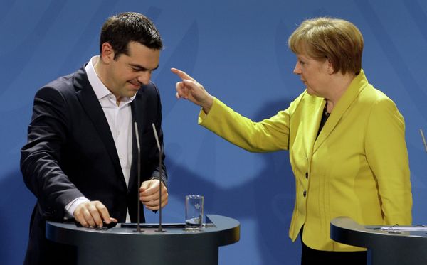 German Chancellor Angela Merkel (right) and the Prime Minister of Greece Alexis Tsipras (left) at a press conference following talks at the chancellery in Berlin, on March 23, 2015. - Sputnik International