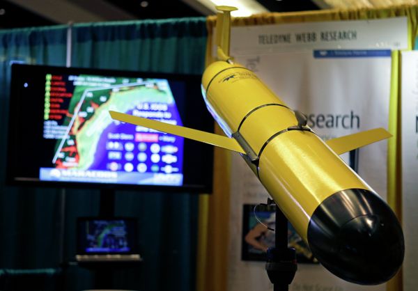 Slocum Gliders are used by the US Navy for transmitting weather and surveillance data. Slocum Gliders are used by the US Navy for transmitting weather and surveillance data. - Sputnik International