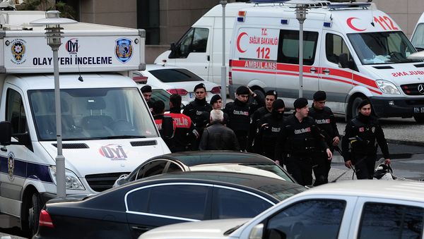 Turkish riot police take position on March 31, 2015 in Istanbul in front of the courthouse - Sputnik International