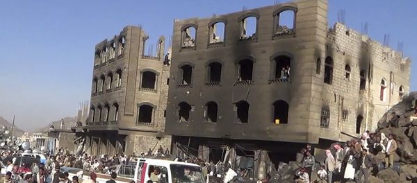 The site of an air strike in Yareem city - Sputnik International