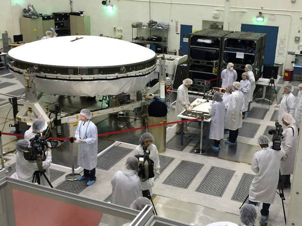 NASA Tests Flying Saucer With Sights Set on Mars in 2020 - Sputnik International