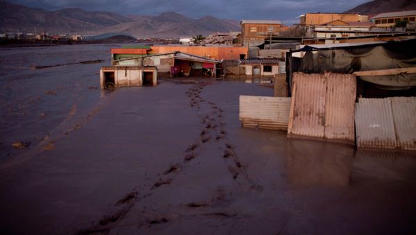 Homes are inundated in mud in Chanaral, Chile - Sputnik International