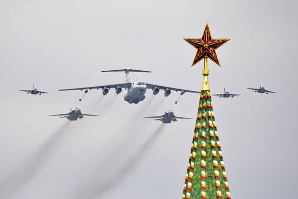 Russia's Air Force rehearses for May 9 Victory Day parade air show Russia's Air Force rehearses for May 9 Victory Day parade air show - Sputnik International