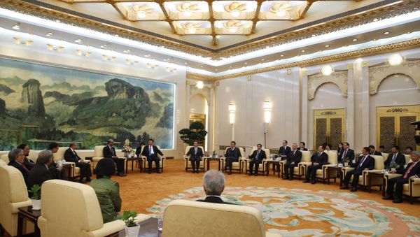 Chinese President Xi Jinping meets with guests of the Asian Infrastructure Investment Bank at the Great Hall of the People in Beijing Chinese President Xi Jinping meets with guests of the Asian Infrastructure Investment Bank at the Great Hall of the People in Beijing - Sputnik International