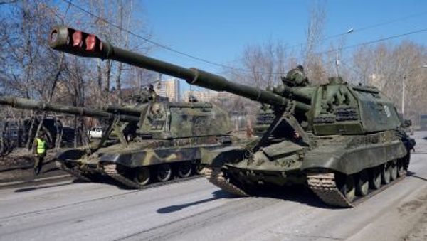 Tor-M2U missile systems during the first rehearsal of the Victory Parade in Yekaterinburg. - Sputnik International