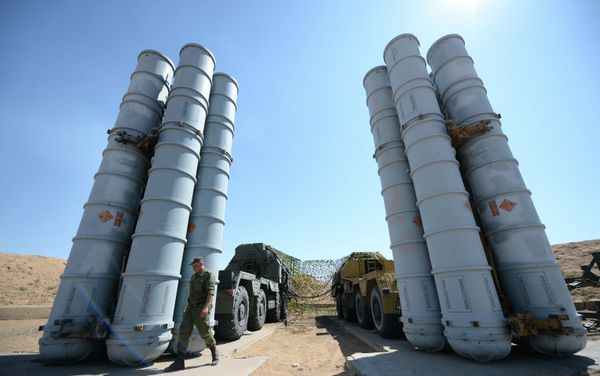S-300 surface-to-air missile systems - Sputnik International