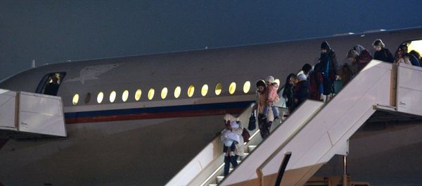 Russians evacuated from Yemen land in Moscow Region - Sputnik International