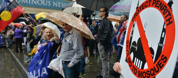 Protesters attend a “Reclaim Australia” rally to oppose religious extremism in Sydney on April 4, 2015 - Sputnik International