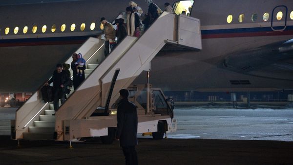 Russians evacuated from Yemen land in Moscow Region - Sputnik International