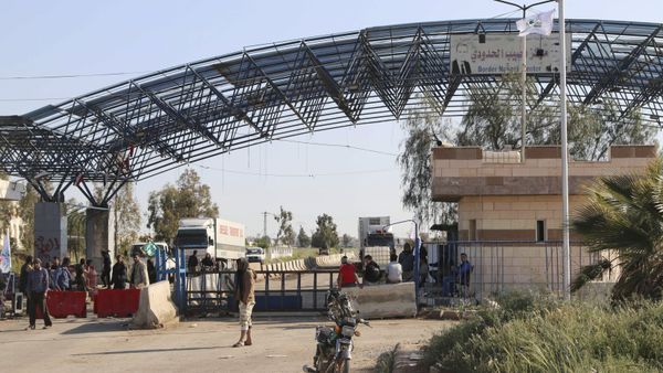 Syrian security forces regained control over a checkpoint on the Syrian-Jordanian border seized earlier by al-Nusra jihadist group, a military source told Sputnik on Sunday. - Sputnik International