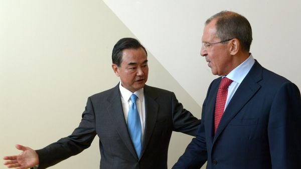 Russian Foreign Minister Sergey Lavrov, right, and Foreign Minister of China Wang Yi meeting during the Ministerial Week of the 68th session of the UN General Assembly - Sputnik International