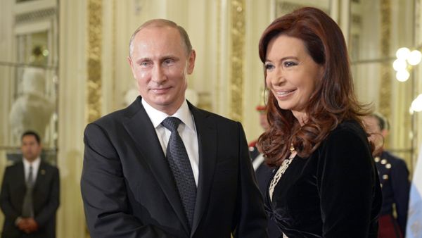 Russian President Vladimir Putin and Argentine President Christina Fernandez de Kirchner - Sputnik International