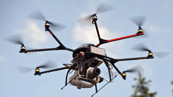This drone has an advanced electronically scanning radar on board, equipment usually much too bulky and expensive for such small craft. - Sputnik International