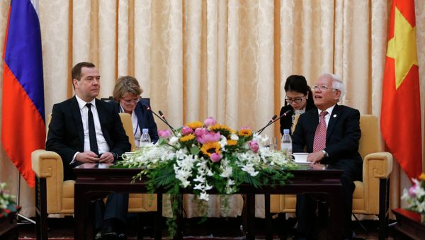 Russian Prime Minister Dmitry Medvedev pays official visit to Vietnam. Day Two Russian Prime Minister Dmitry Medvedev pays official visit to Vietnam. Day Two - Sputnik International